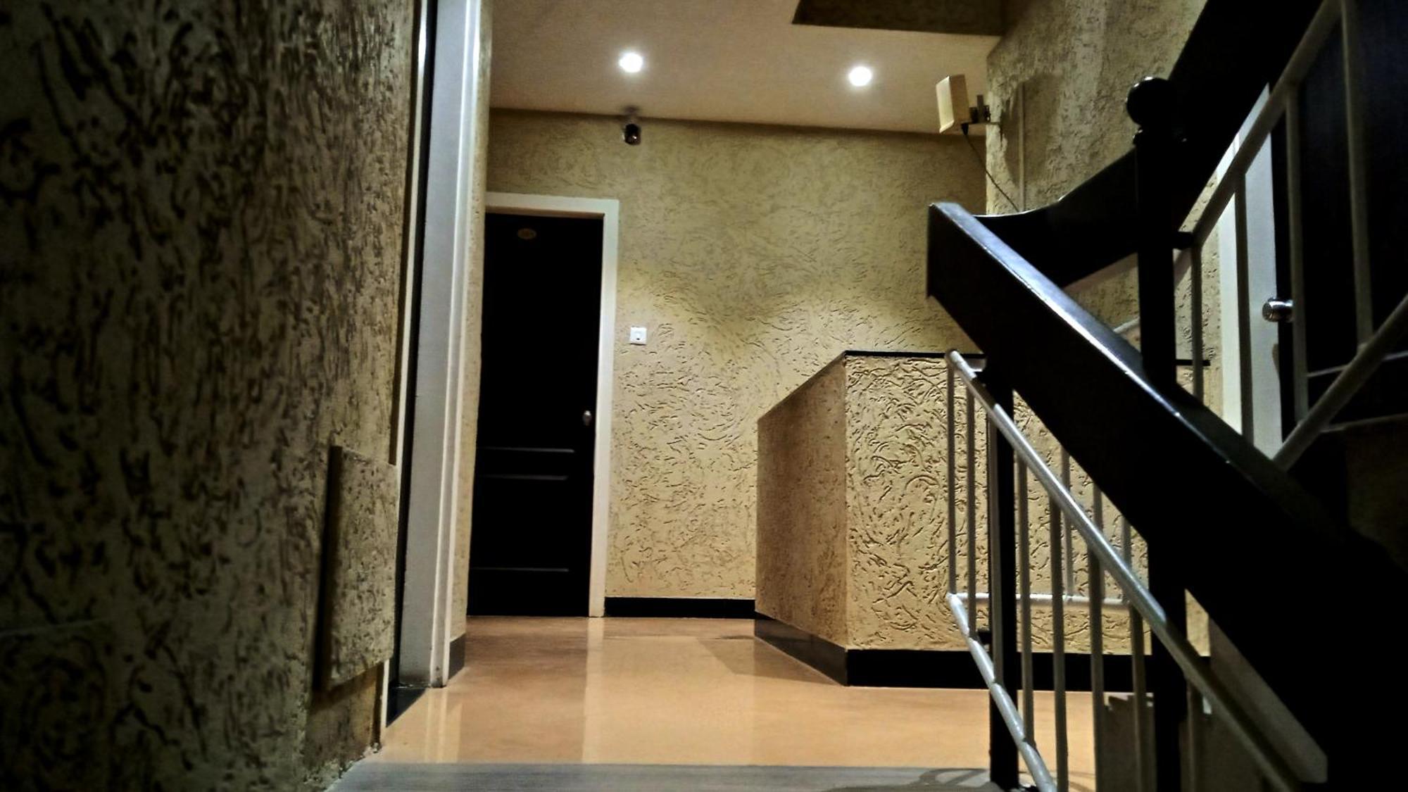 Hotel Ramniwas Jalgaon Exteriör bild